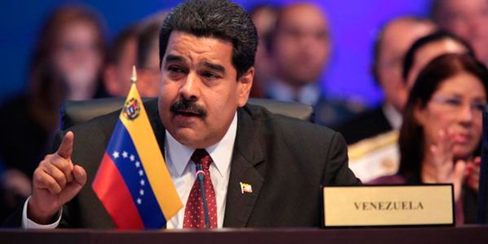 Nicolás Maduro decreta estado de ‘emergencia económica’ en Venezuela Nicolás Maduro decreta estado de ‘emergencia económica’ en Venezuela