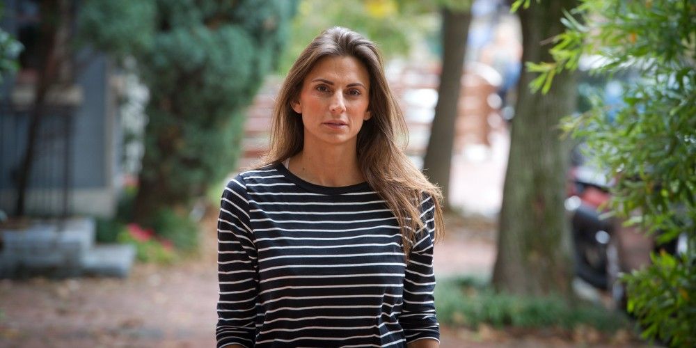 Ex esposa de Arturo Montiel recibirá a sus hijos en Francia