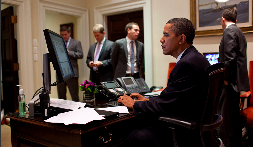 Rusos hackean cuenta de correo de Obama