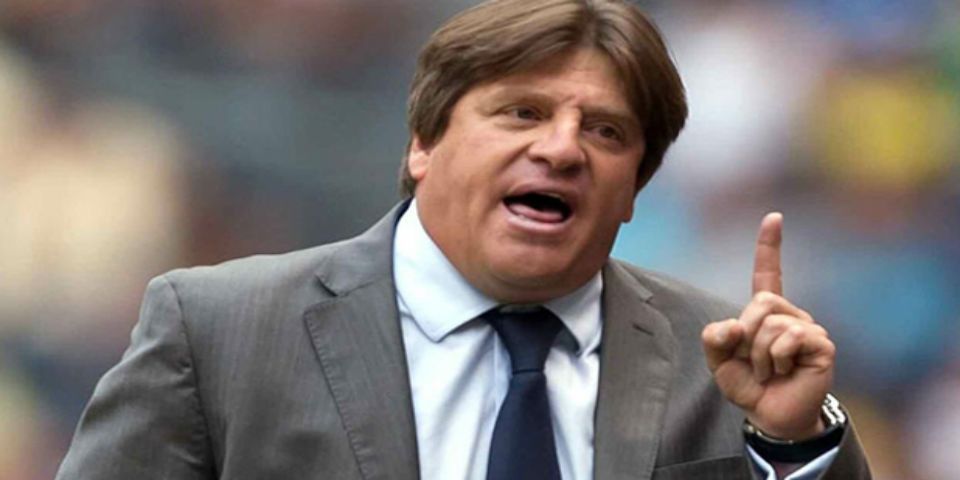 El Piojo golpeó a Martinoli en Filadelfia: David Medrano