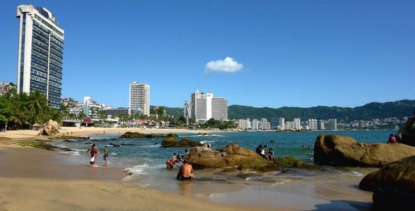 Muere turista ahogado en Acapulco