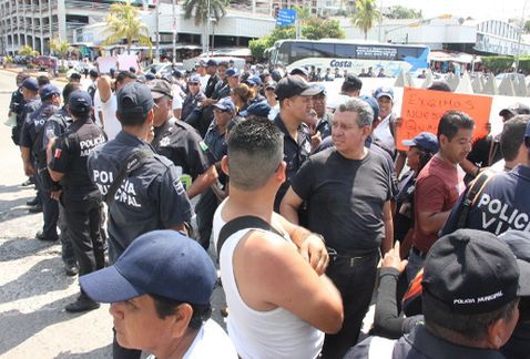 Policías de Acapulco ya están trabajando: alcalde interino