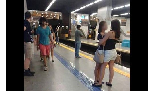 Foto contra la homofobia se vuelve viral