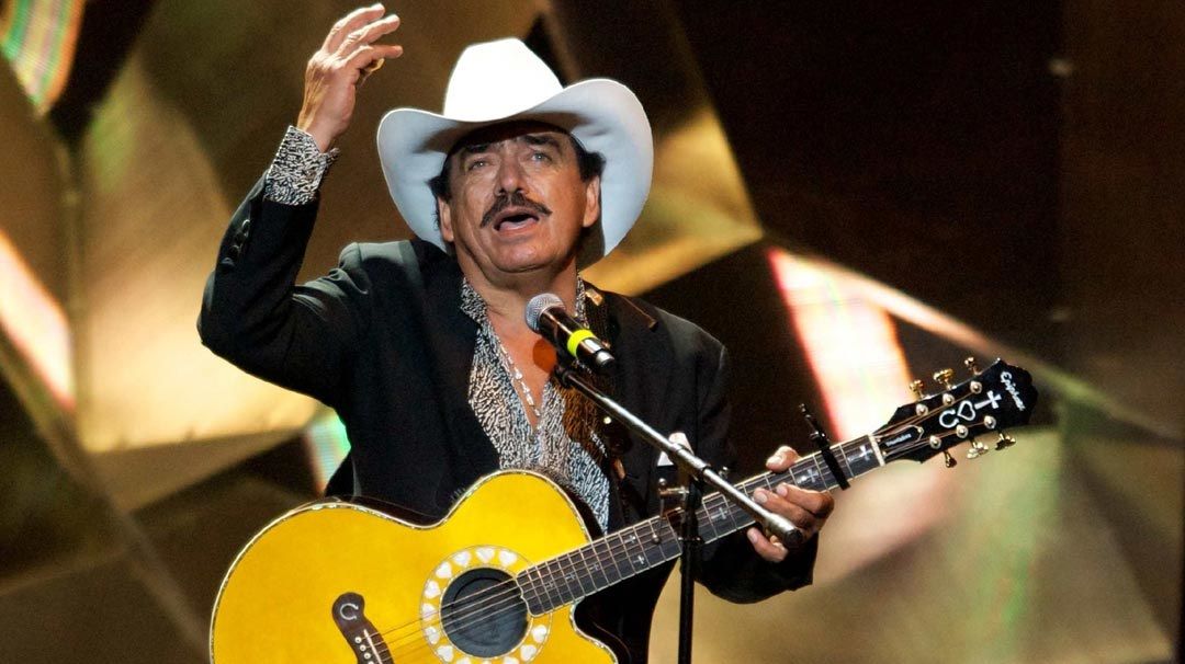 Hospitalizan a Joan Sebastian Hospitalizan a Joan Sebastian