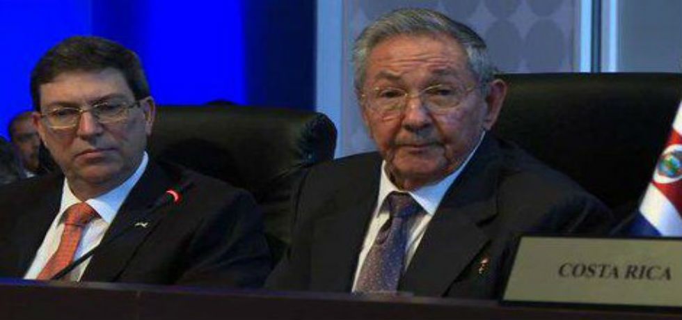 Castro se disculpa con Obama