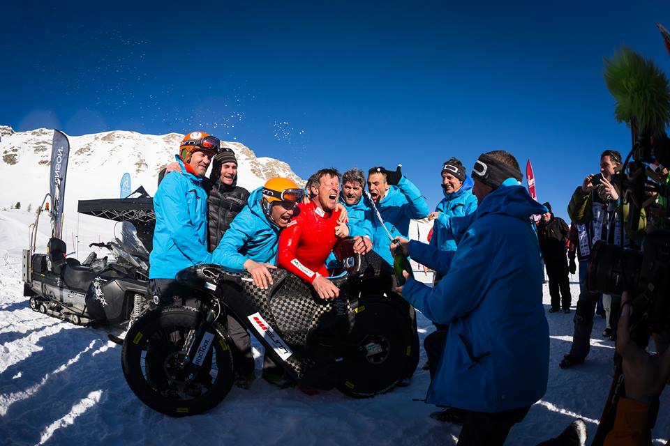 Nuevo récord de velocidad en bicicleta