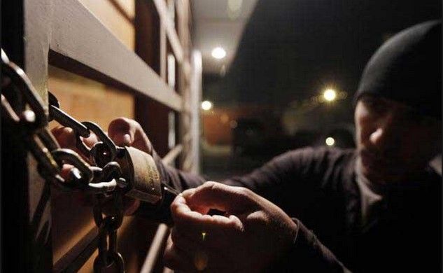 Roban mil 300 dólares y brazaletes para discoteca en Cancún