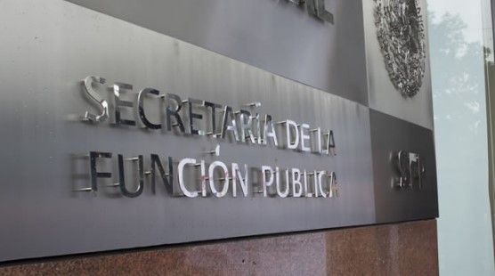 Más de 100 funcionarios no han pagado multas por corrupción