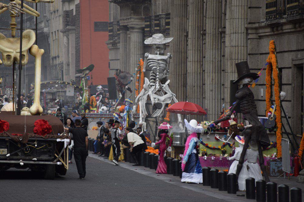 ‘Spectre’ indemnizó a locatarios del Centro Histórico