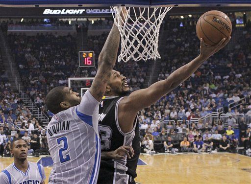 Spurs amarran boleto a playoffs Spurs amarran boleto a playoffs