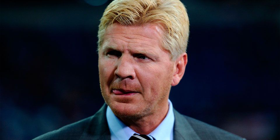 Exfutbolista es demandado por transexual por no pagarle