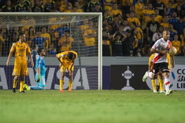 Tigres deja ir la victoria ante River