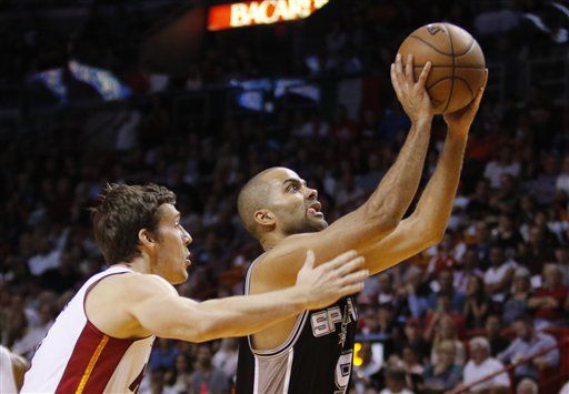 Tony Parker llega a mil partidos Tony Parker llega a mil partidos