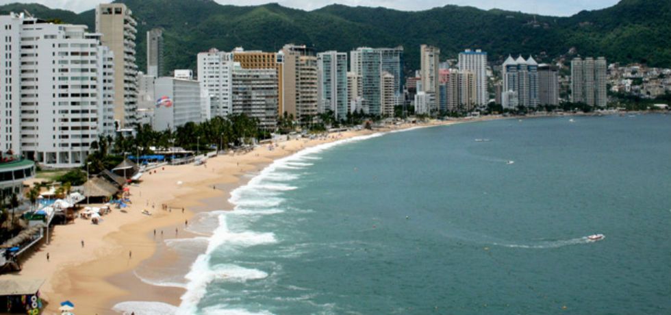 Mantarraya pica a 4 turistas de Acapulco