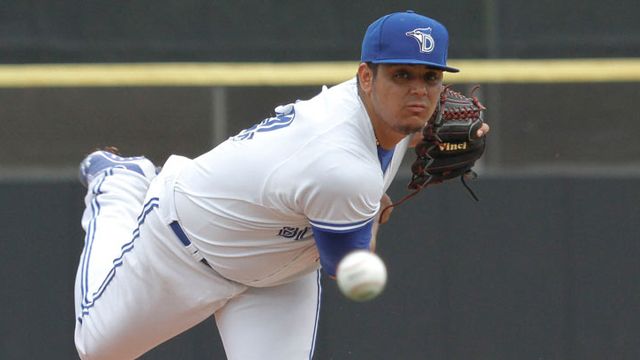 Osuna se va sin decisión en victoria de Toronto