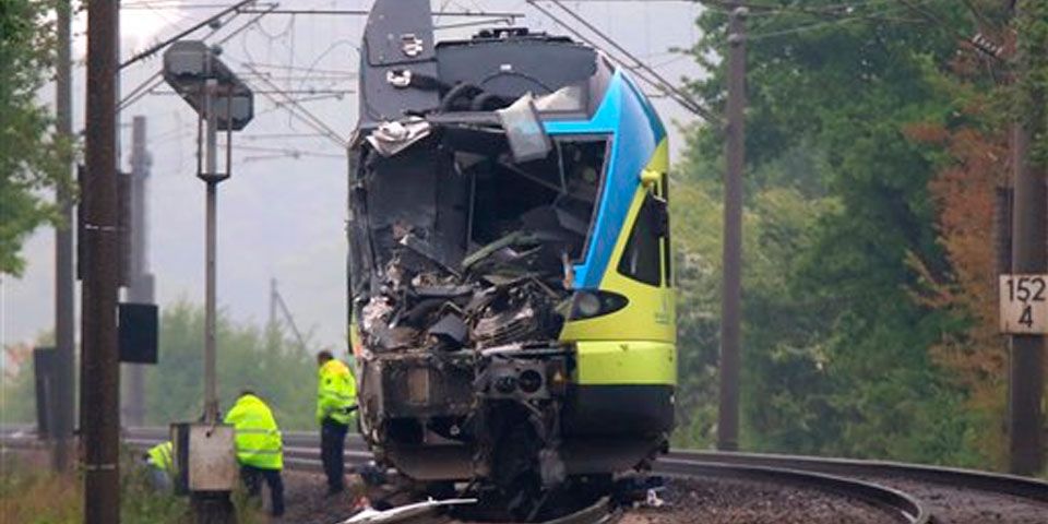 Choque de tren en Alemania deja dos muertos Choque de tren en Alemania deja dos muertos