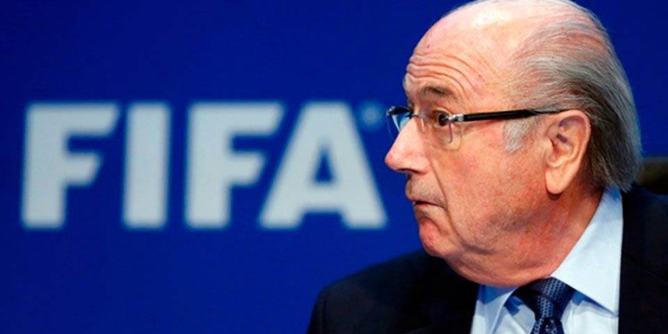 Patrocinadores piden renuncia de Blatter