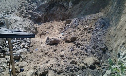 Rescatan a 5 trabajadores por derrumbe en Acapulco Rescatan a 5 trabajadores por derrumbe en Acapulco