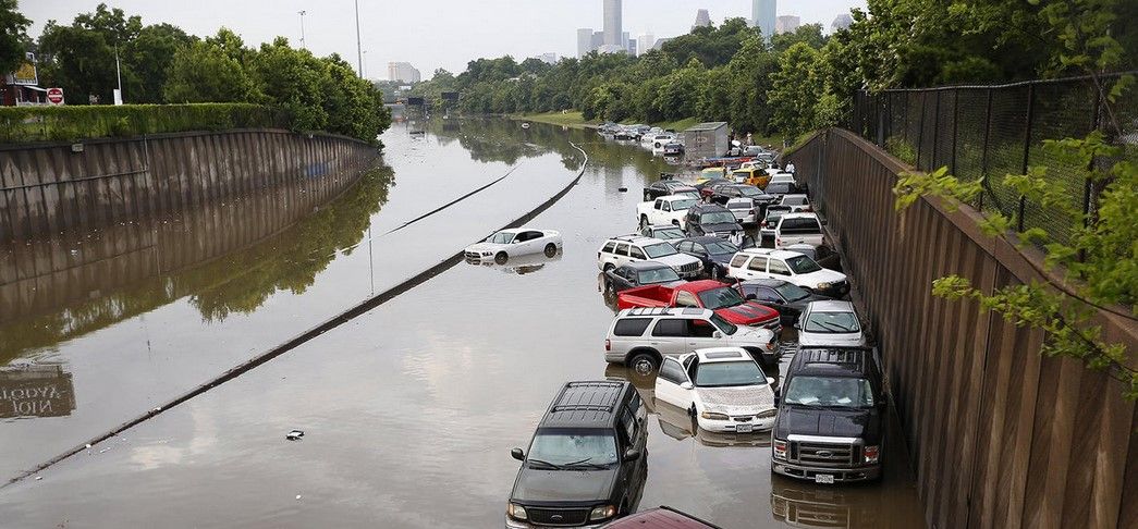 Lluvias en sur de EE.UU. dejan 11 muertos Lluvias en sur de EE.UU. dejan 11 muertos