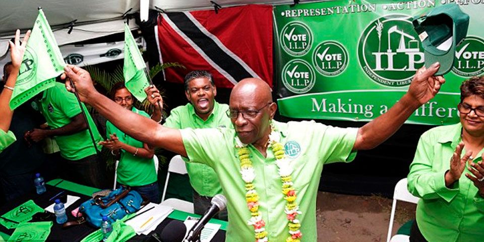 Warner se va de fiesta tras salir de prisión