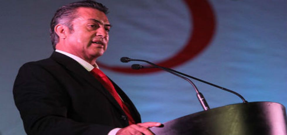 Calderón compara al ‘Bronco’ con AMLO y Chávez