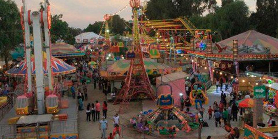 Al menos 9 heridos tras caída de juego mecánico