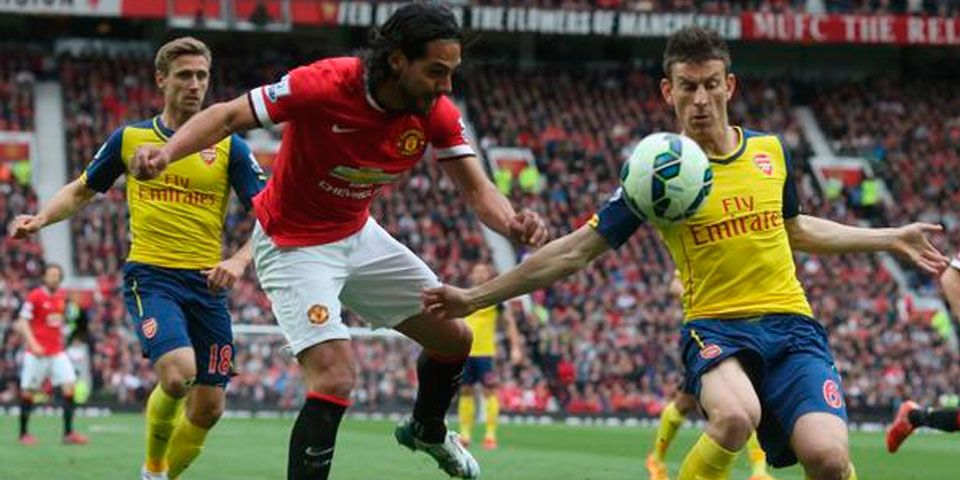 Arsenal saca el empate de Old Trafford