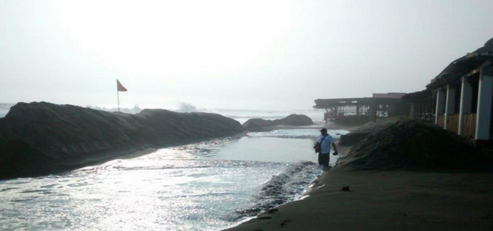 Mar de fondo en playas de Colima