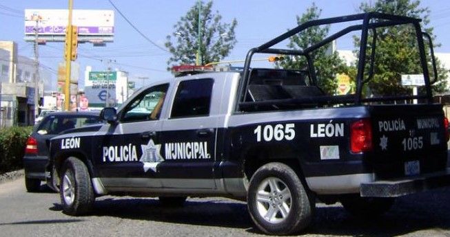 Video: Detienen a hijo de diputada por conducir supuestamente ebrio