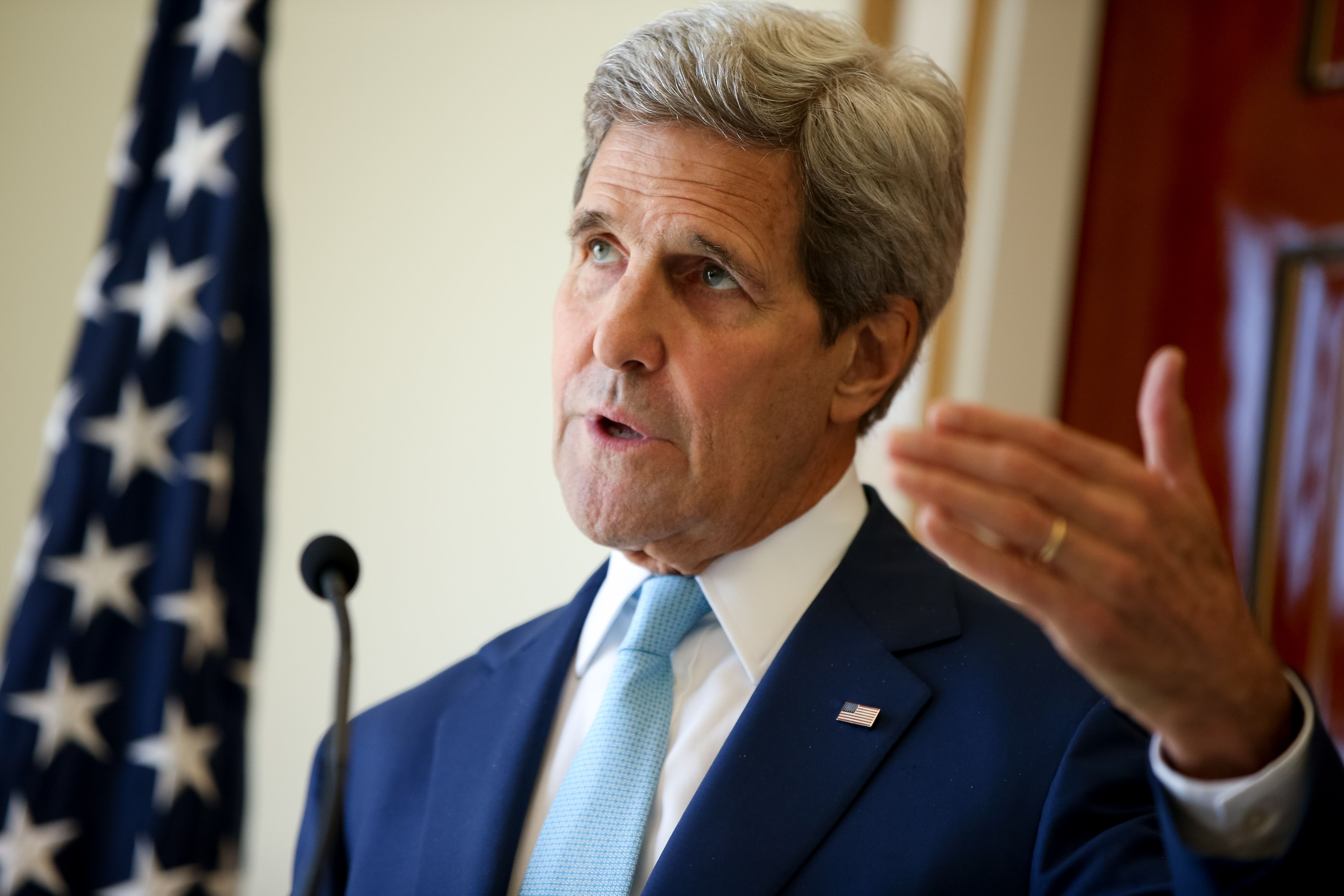 John Kerry sufre fractura tras accidente de bicicleta John Kerry sufre fractura tras accidente de bicicleta