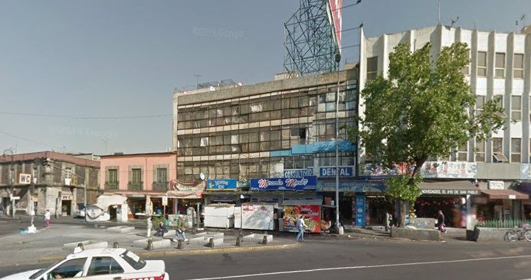 Cae estructura en el centro de la CDMX Cae estructura en el centro de la CDMX