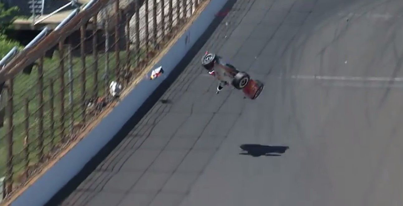 Video: impactante accidente de Helio Castroneves Video: impactante accidente de Helio Castroneves