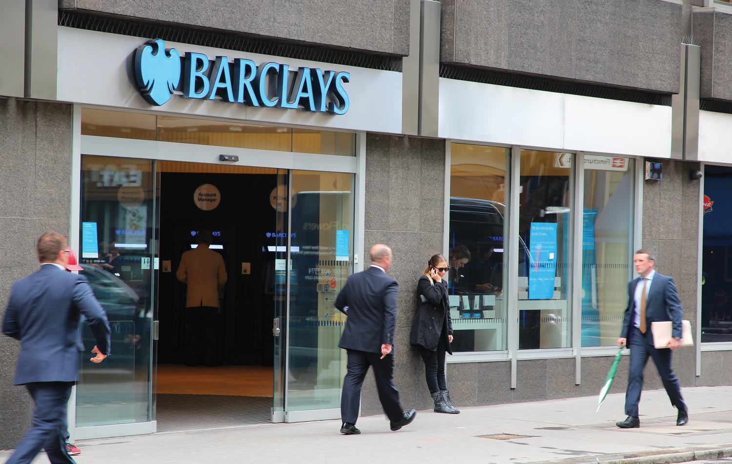 Multan con más de 5 mil mdd a bancos que manipularon divisas Multan con más de 5 mil mdd a bancos que manipularon divisas