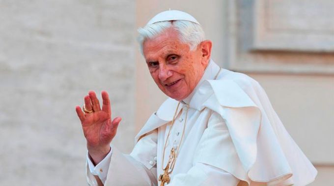 Benedicto XVI pide rezar por los católicos chinos Benedicto XVI pide rezar por los católicos chinos