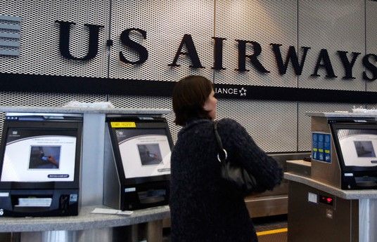 Hombre se desnuda en el Aeropuerto de Charlotte Hombre se desnuda en el Aeropuerto de Charlotte