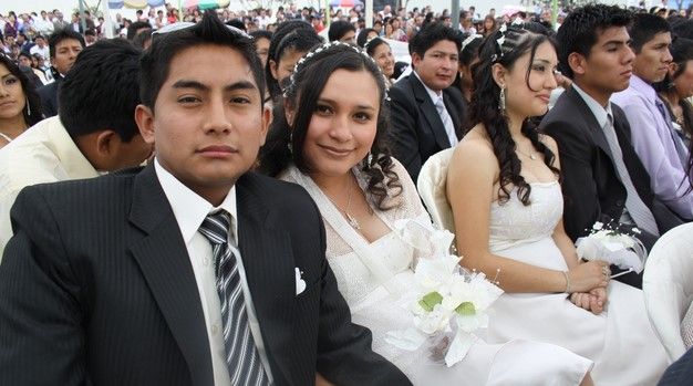 Diputados rechazan que menores de edad contraigan matrimonio Diputados rechazan que menores de edad contraigan matrimonio