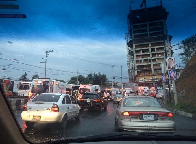 Choque en la carretera México-Toluca deja 6 lesionados