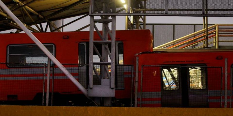 Choque en estación Oceanía dejó 3 vagones inutilizables