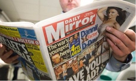 Daily Mirror pagar&aacute; casi 2 mdd a celebridades por espionaje