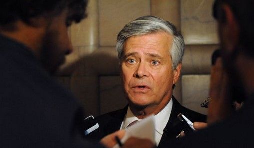 Detienen a líder republicano en NY por sobornos