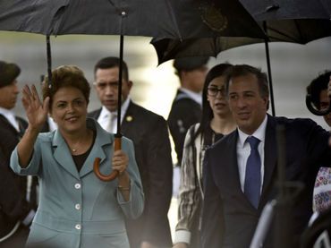 Dilma Rousseff, inicia visita de Estado en México Dilma Rousseff, inicia visita de Estado en México