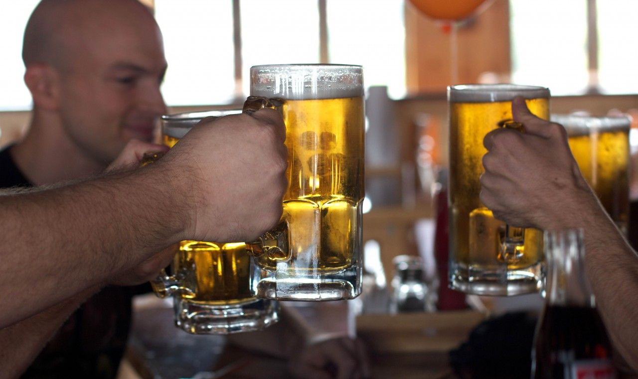 Los trabajadores que consumen más alcohol y drogas