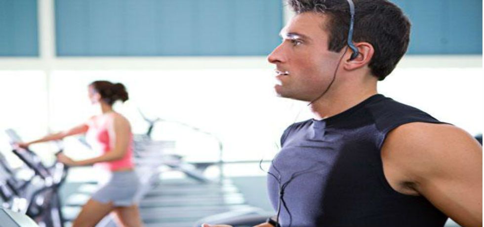 Hombres que hacen ejercicio tienen mejor desempeño sexual Hombres que hacen ejercicio tienen mejor desempeño sexual