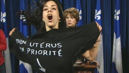 Femen protesta en conferencia quebequense Femen protesta en conferencia quebequense