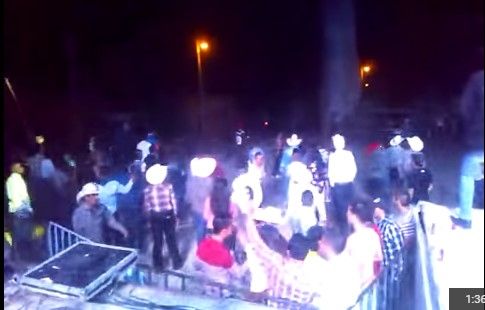 Video: Fiesta de 15 años acaba en balacera