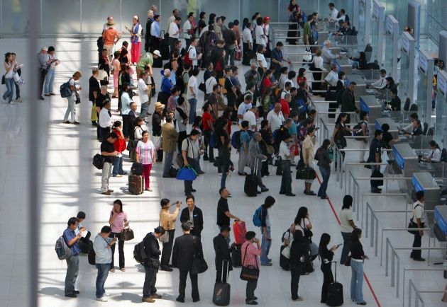 La razón por la que te toca la fila más lenta