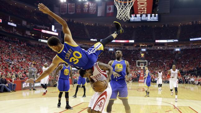 Basquetbolista sufre contusión en la cabeza