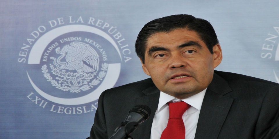 Voy por la gubernatura de Puebla en 2018: Barbosa