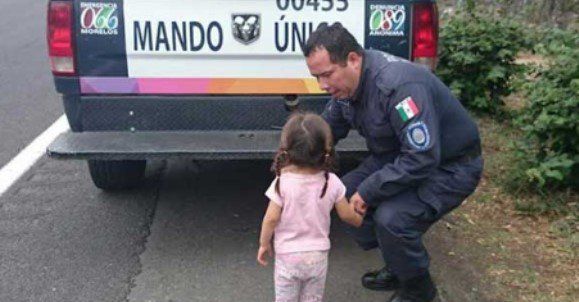 Encuentran a padres de niña extraviada en la México-Cuernavaca