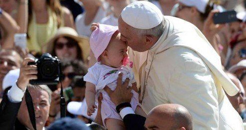 Papa Francisco visita parque de diversiones